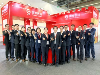 这抹“红色”，闪耀法兰克福!