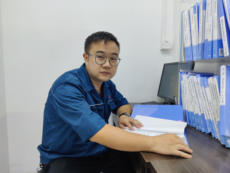 2022年度ag贵宾会医药优秀科技奋斗者——冯时宇