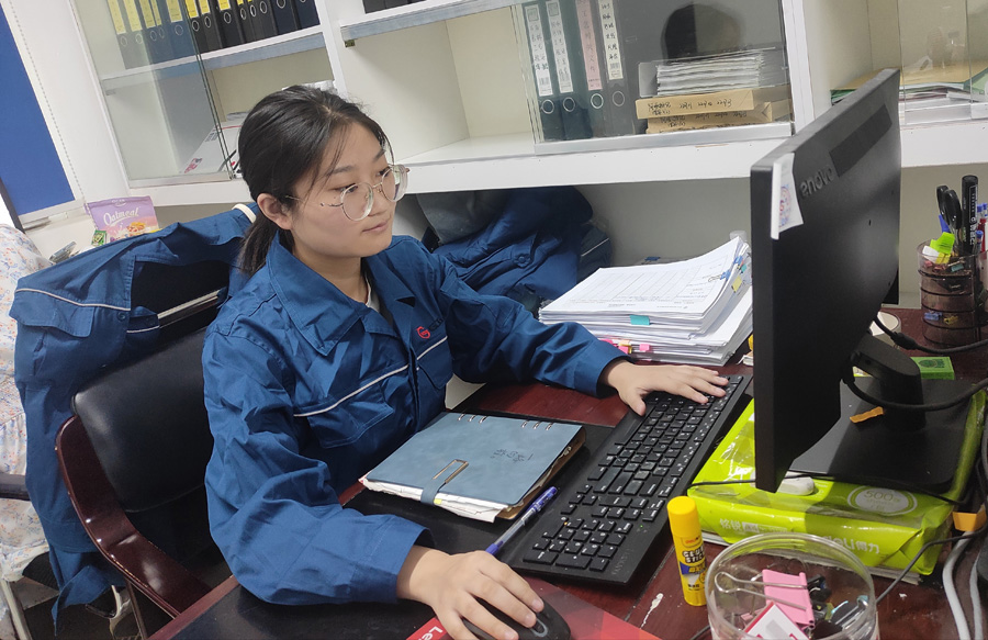 2022年度ag贵宾会医药优秀科技奋斗者——黄  敏